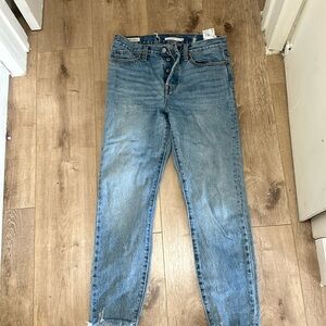 Levi’s wedgie jeans